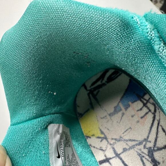 Nike Kyrie 5 Low Community Mens Size 8.5 Blue Basketball Athletic Shoes Sneakers - Picture 12 of 12